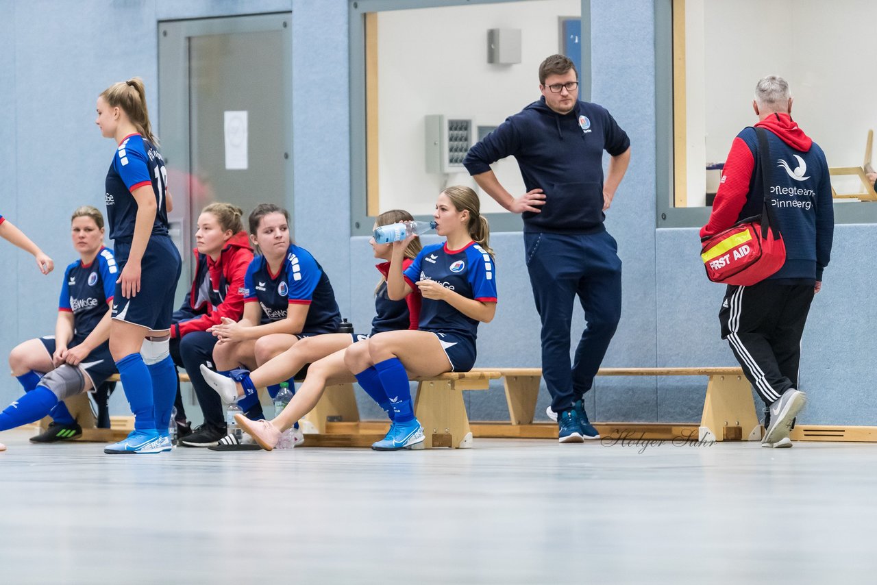 Bild 92 - F Loewinnen Hallen Cup